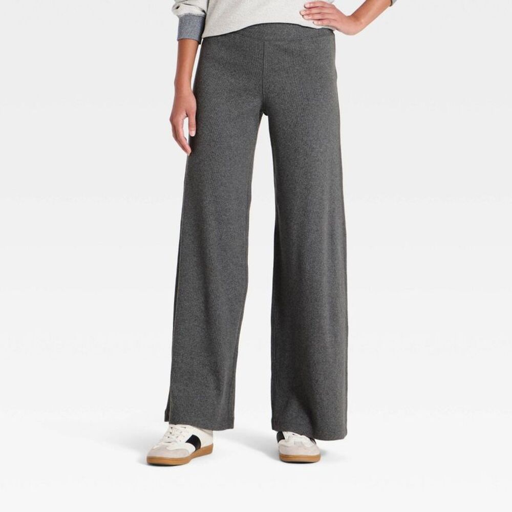 Women's Mid-Rise Ribbed Straight Full Leg Pull-On Pants - Heather Gray M